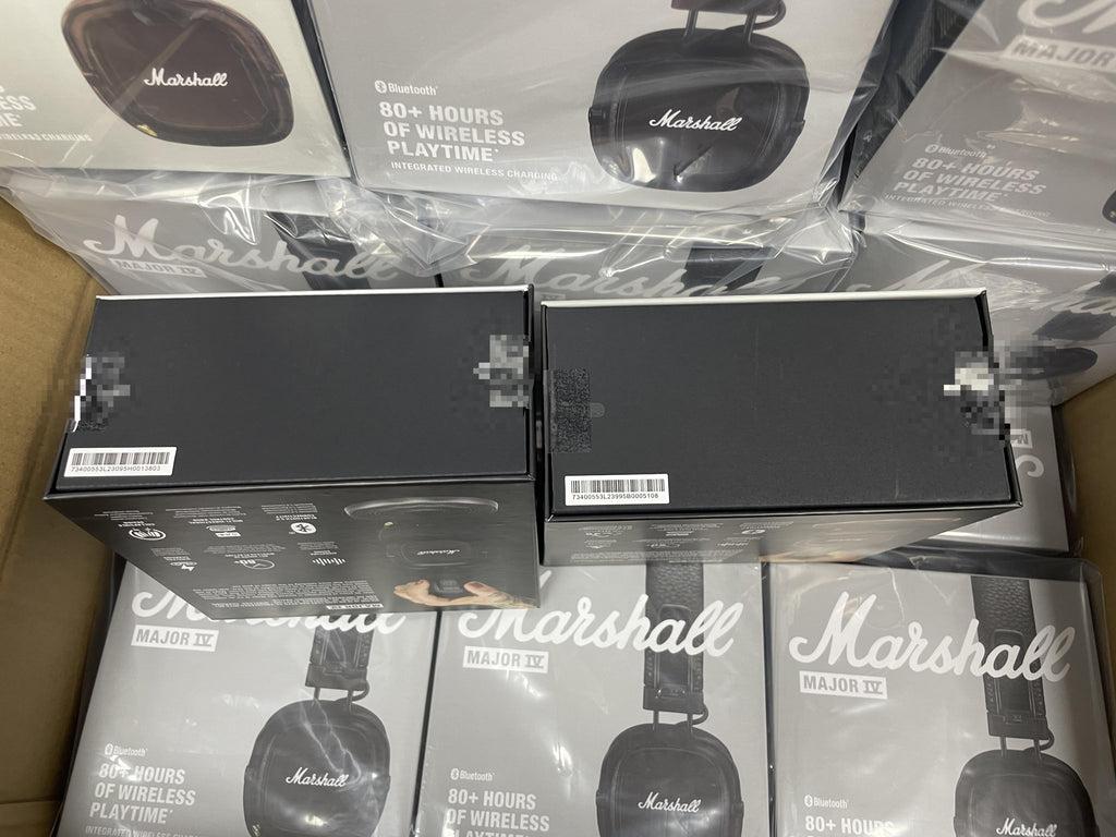 Close-up of the Marshall Major IV headphone headband and hinge