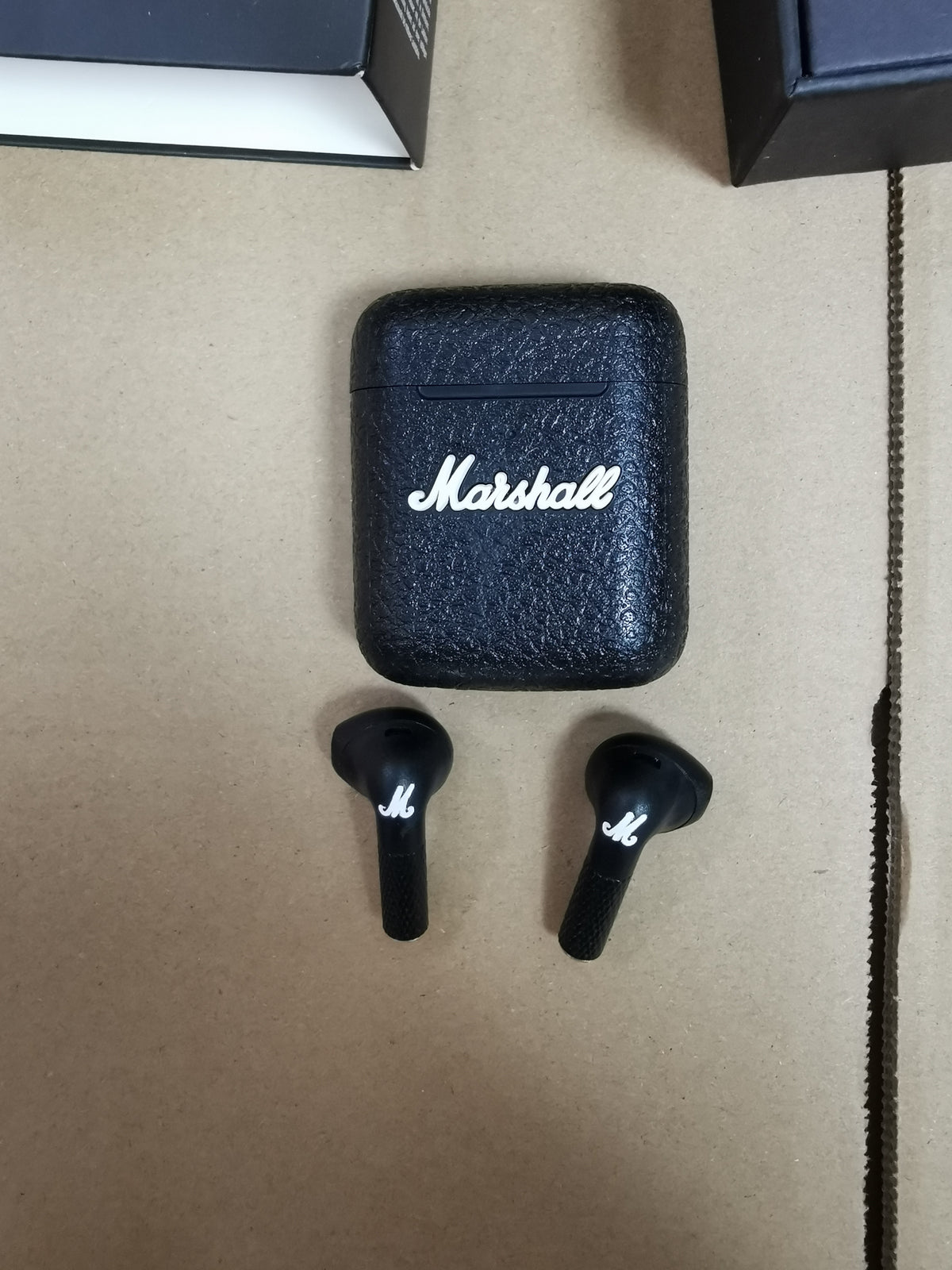 Marshall Minor III wireless earbuds packaging