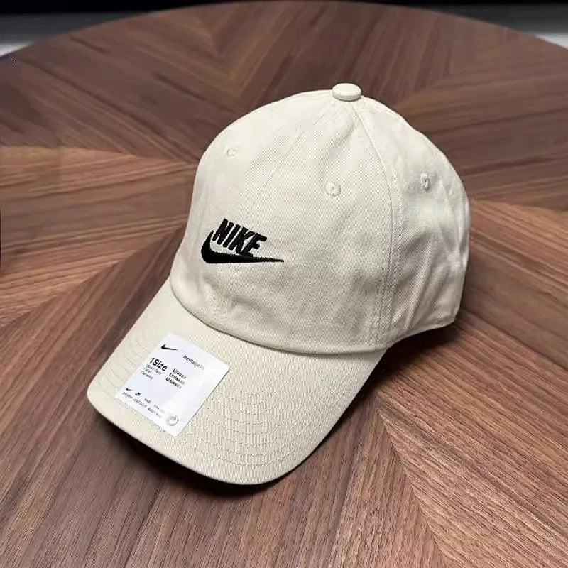 Nike Heritage86 Cap in white