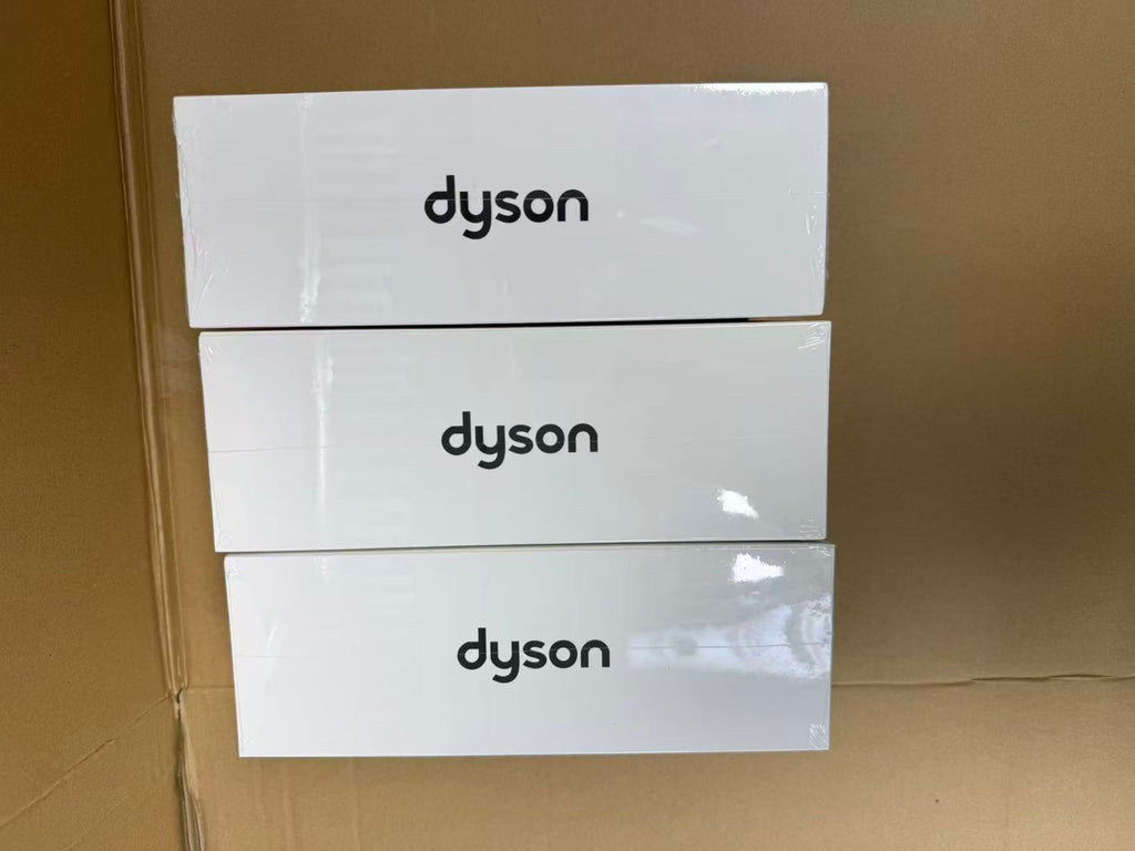 Dyson HushJet Mini Cool with accessories