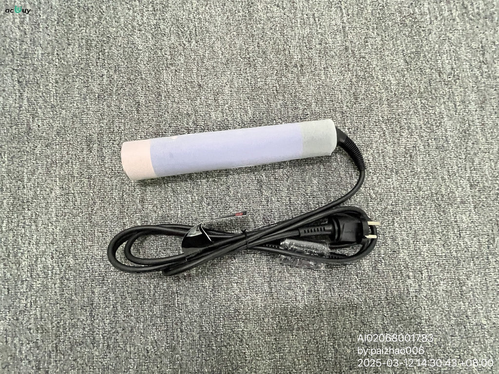 Hair styling attachments arranged with storage case
