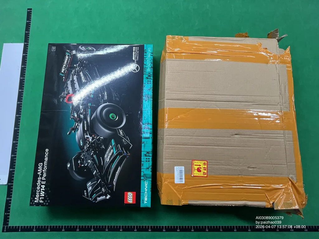 LEGO Technic Mercedes-AMG F1 W14 E Performance packaging
